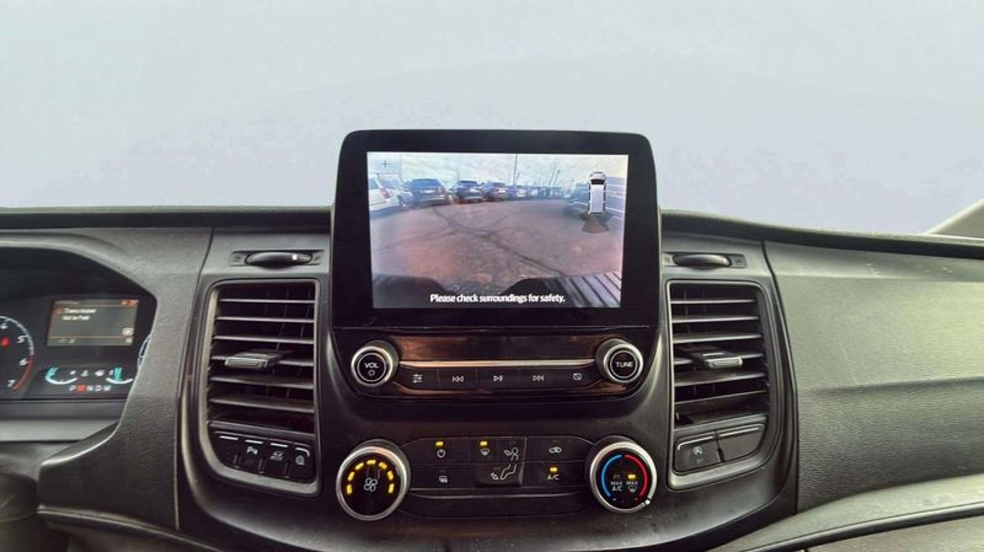 Used 2020 Ford Transit 250 Low Roof AWD image 10