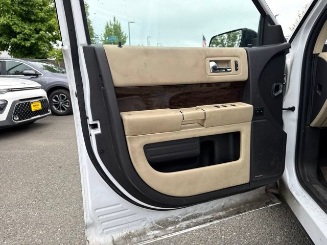 Used 2018 Ford Flex Limited w/ Equipment Group 303A AWD/4WD image 14