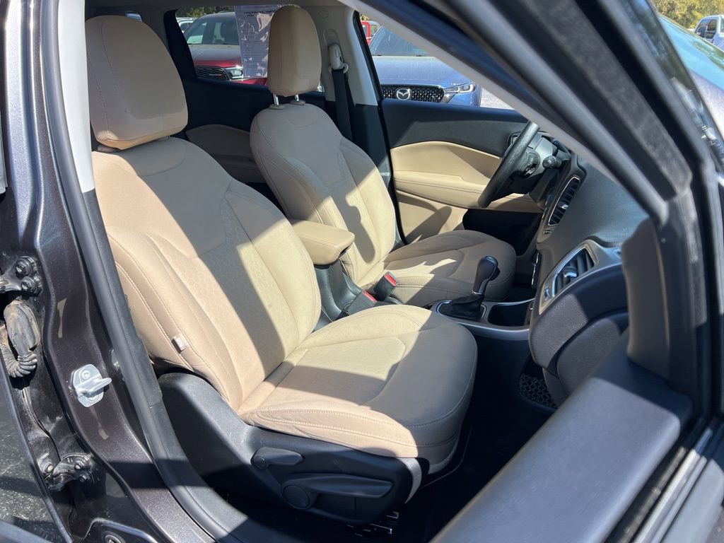 Used 2017 Jeep Compass Sport w/ Tech Group image 25