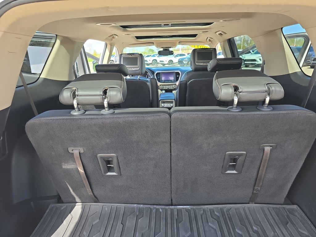 Used 2017 GMC Acadia Denali w/ Technology Package AWD/4WD image 14