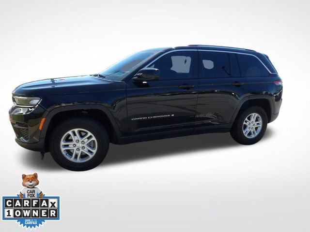 Used 2023 Jeep Grand Cherokee Laredo image 12
