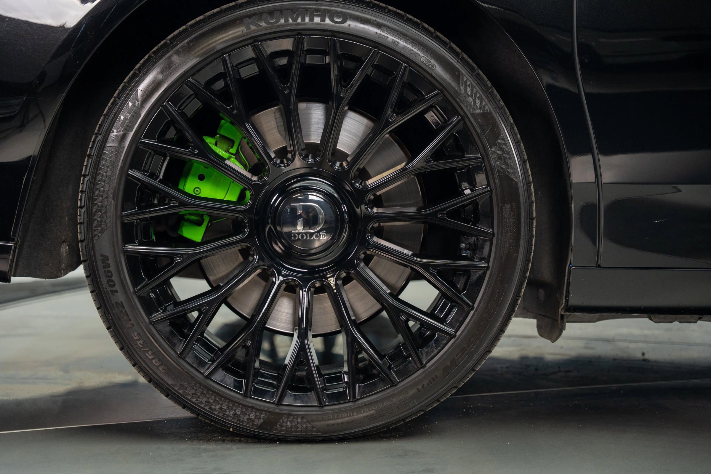 Used 2013 Rolls-Royce Ghost image 22