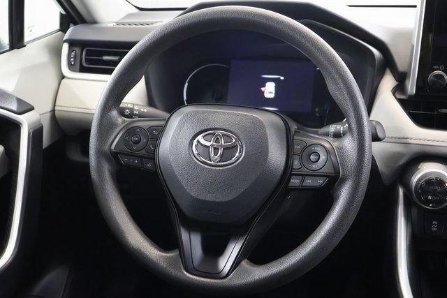 Certified 2025 Toyota RAV4 XLE AWD/4WD image 16