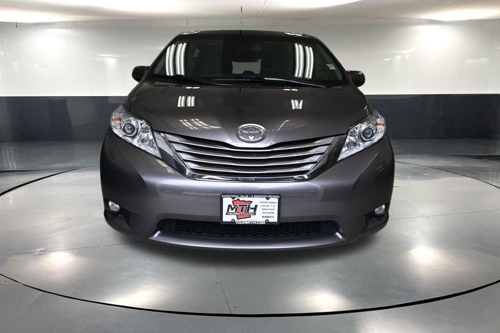 Used 2015 Toyota Sienna XLE AWD/4WD image 11