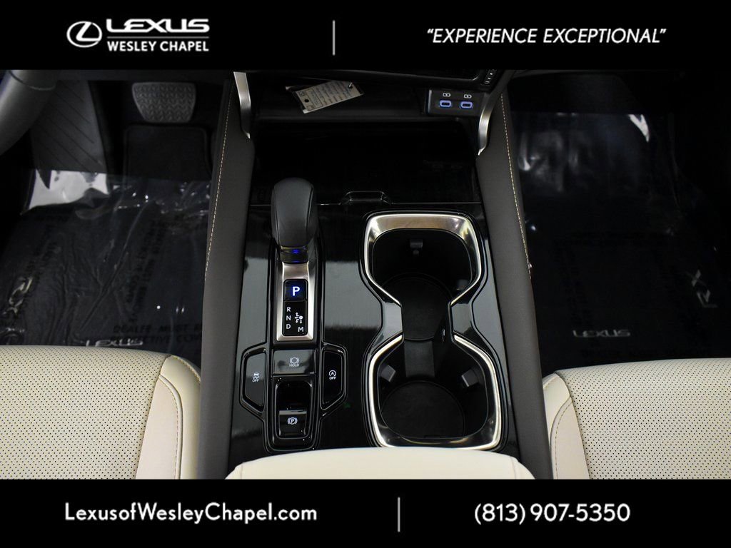 Used 2024 Lexus RX 350 FWD w/ Technology Package image 31