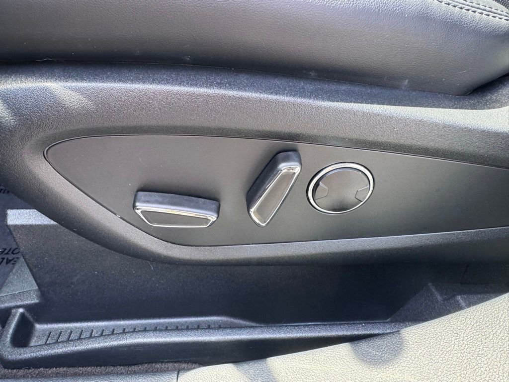 Used 2021 Lincoln Nautilus AWD w/ Equipment Group 101A image 21