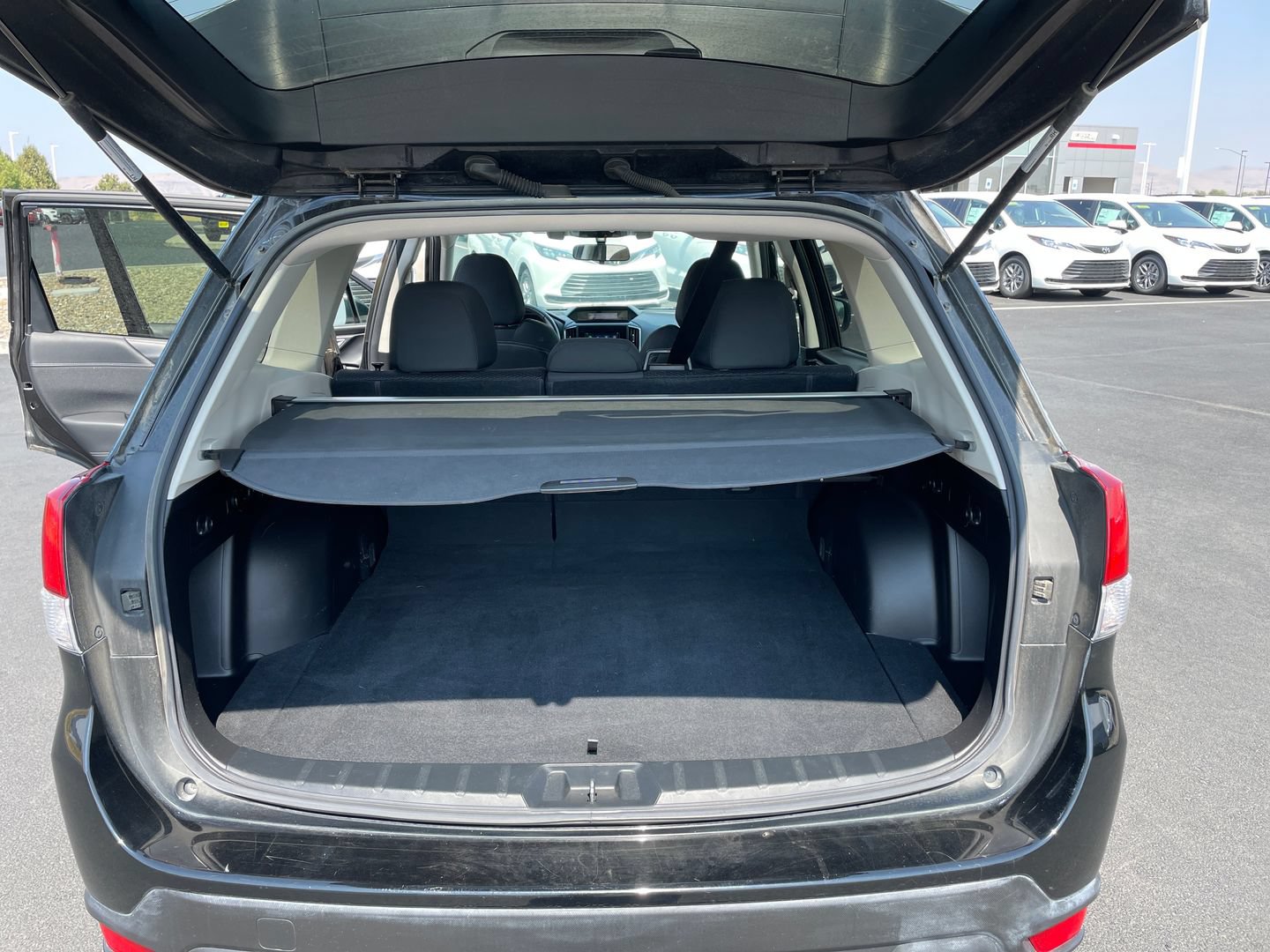 Used 2019 Subaru Forester Premium AWD/4WD image 10