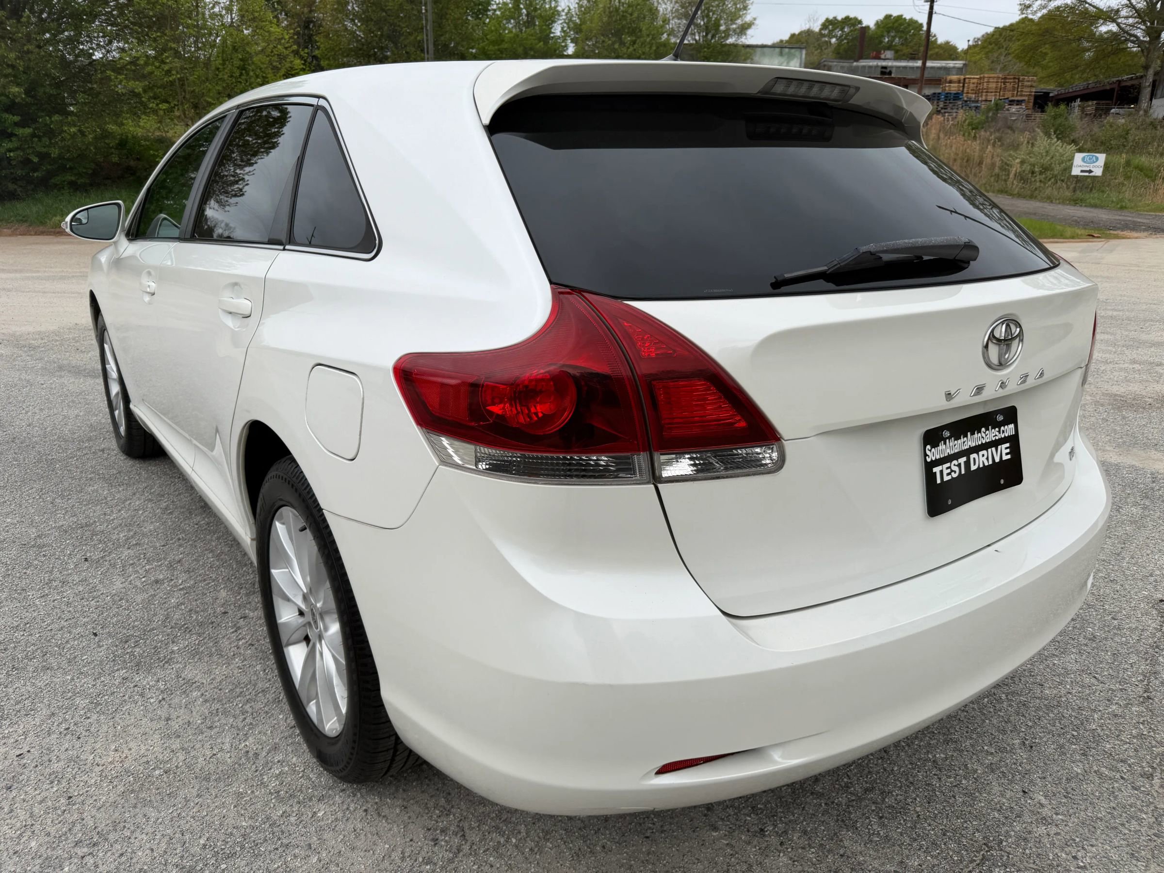 Used 2013 Toyota Venza LE image 3