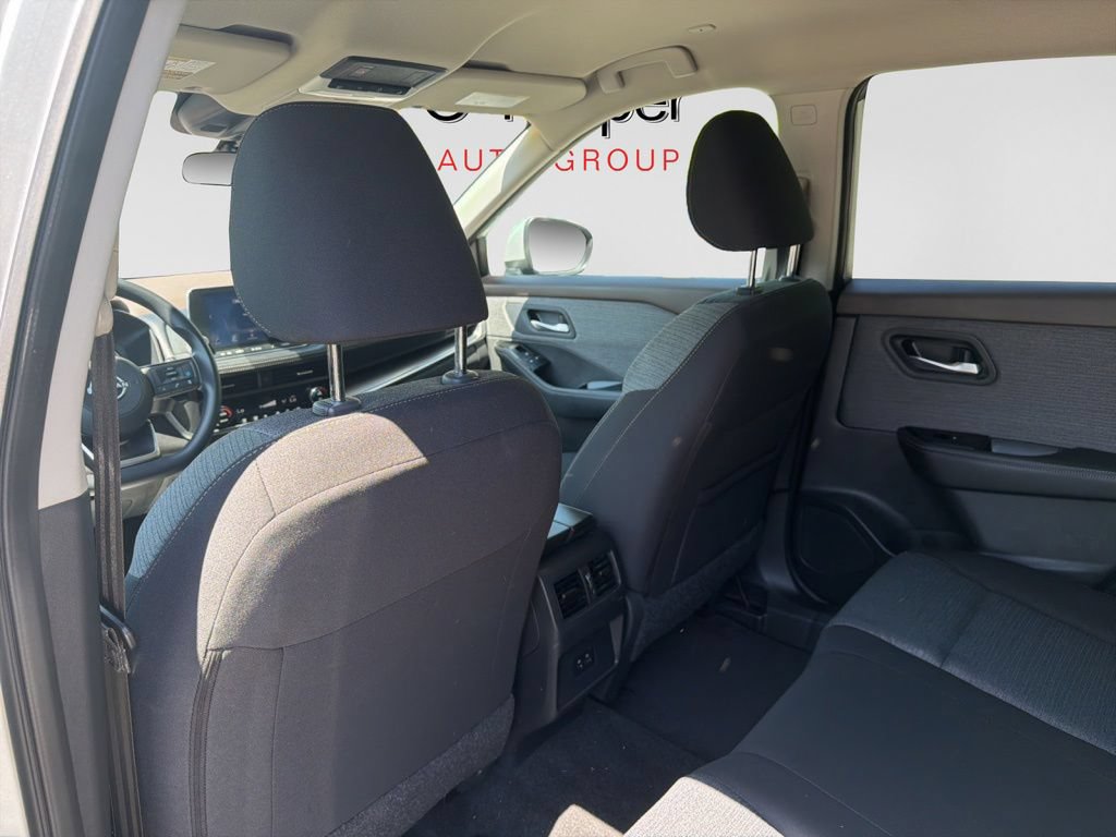 Used 2023 Nissan Rogue SV AWD/4WD image 14