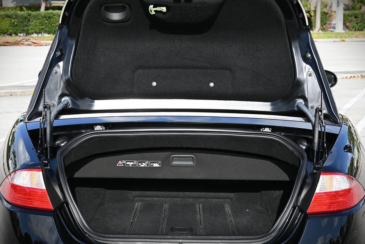 Used 2007 Jaguar XKR R image 29