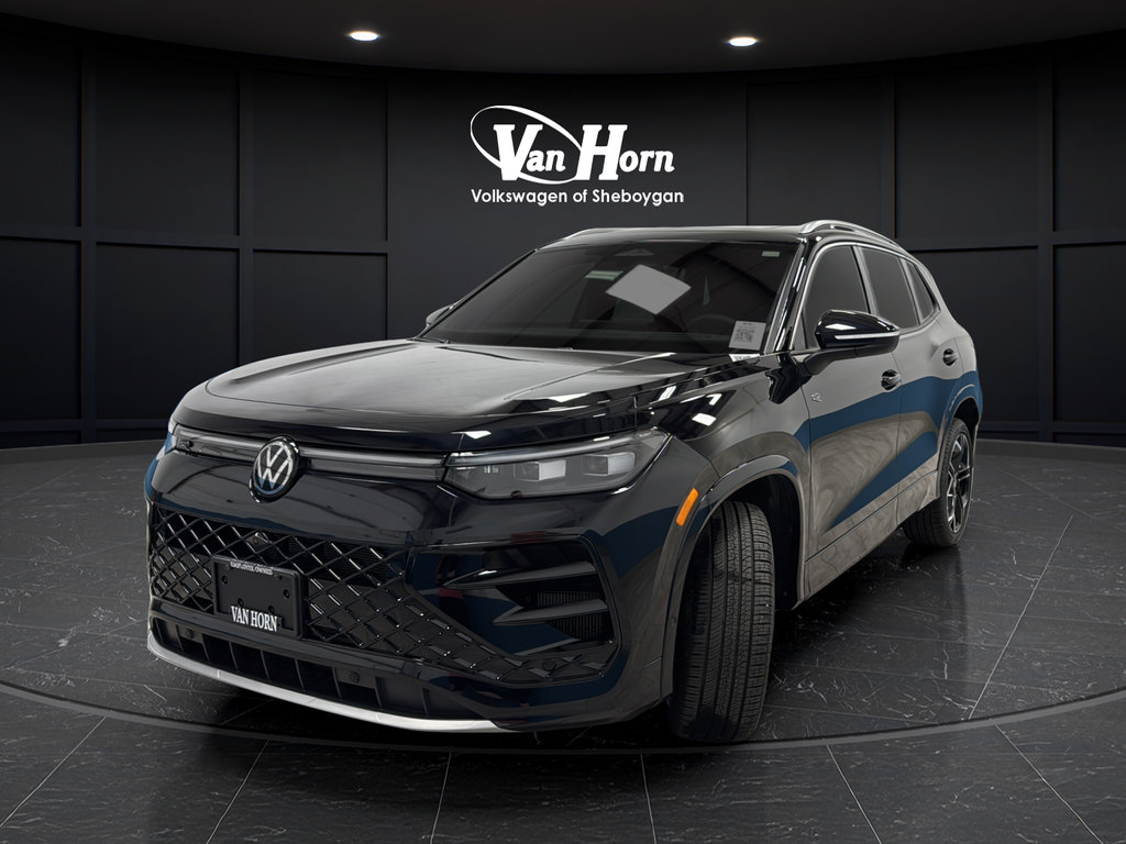 Used 2026 Volkswagen Tiguan SEL R-Line AWD/4WD image 3