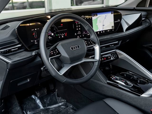 Certified 2025 Audi Q5 Premium w/ Premium Plus AWD/4WD image 16