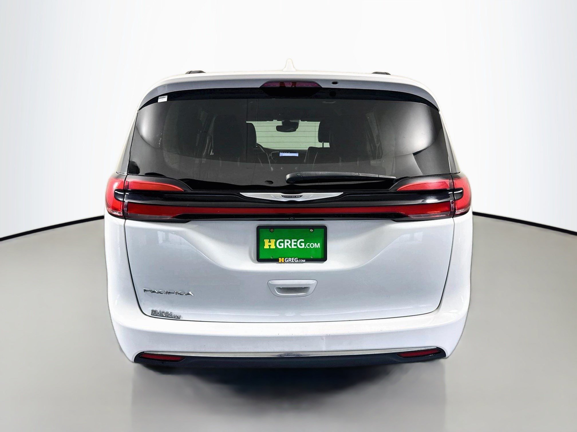 Used 2022 Chrysler Pacifica Touring-L FWD image 8