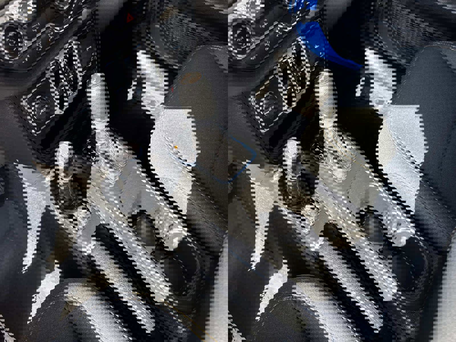 Used 2025 Jeep Wrangler Sport image 43