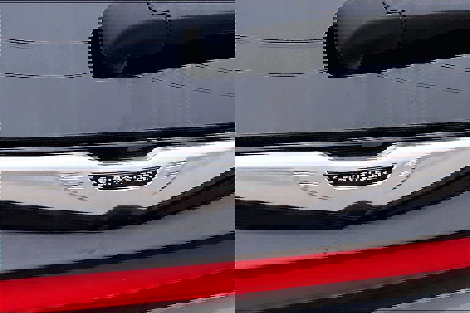 Used 2024 Chrysler Pacifica Touring-L image 31