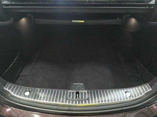 Used 2015 Mercedes-Benz S 550 Sedan w/ Sport Package w/ Sport Package image 7