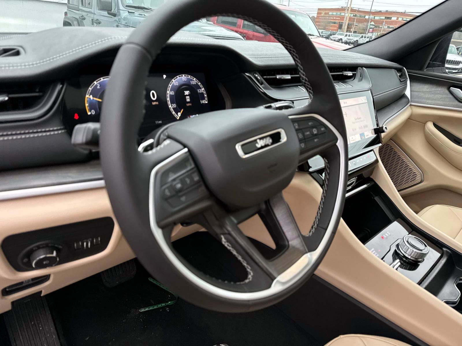 New 2026 Jeep Grand Cherokee Limited image 13