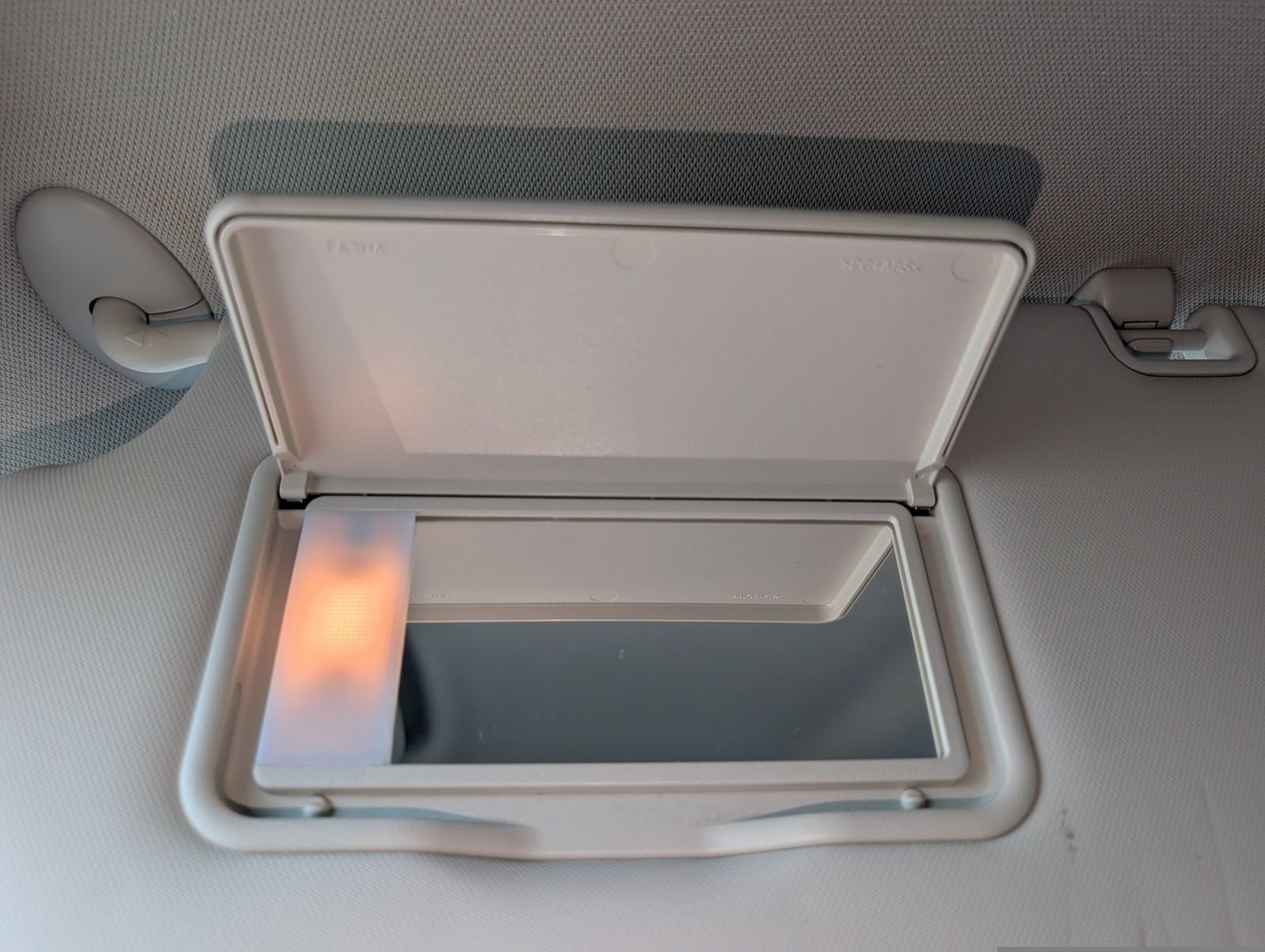 Used 2019 Ford Escape SEL FWD image 34
