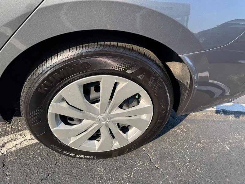 Used 2025 Nissan Versa S w/ Trunk Package FWD image 7
