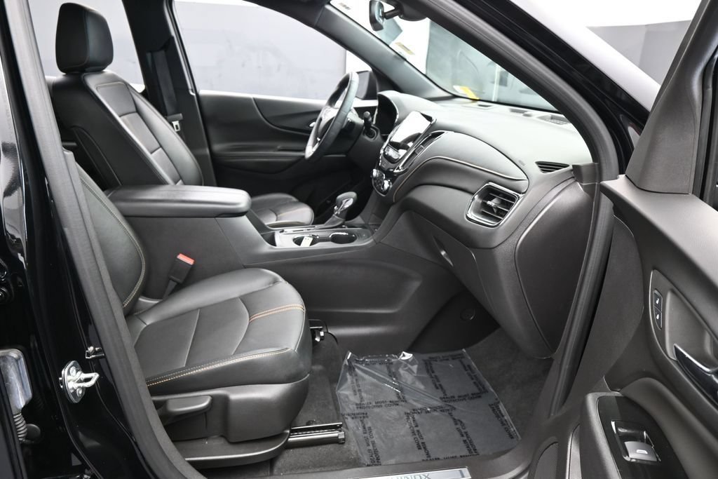 Used 2024 Chevrolet Equinox Premier w/ Redline Edition FWD image 40