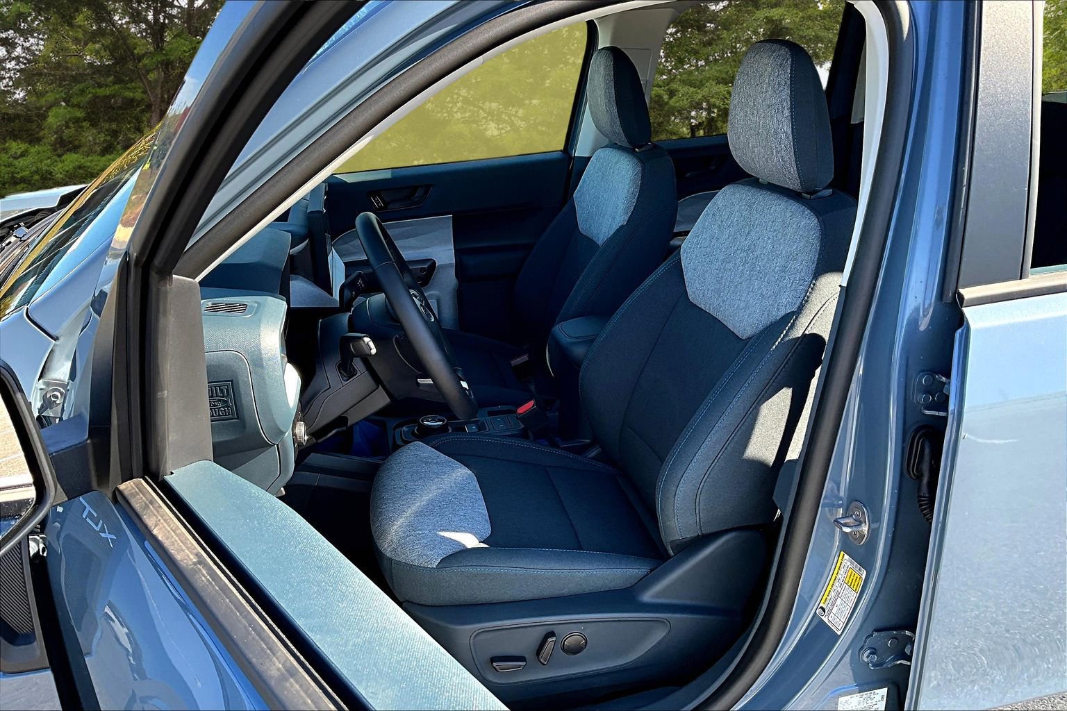 New 2025 Ford Maverick XLT w/ XLT Luxury Package image 9