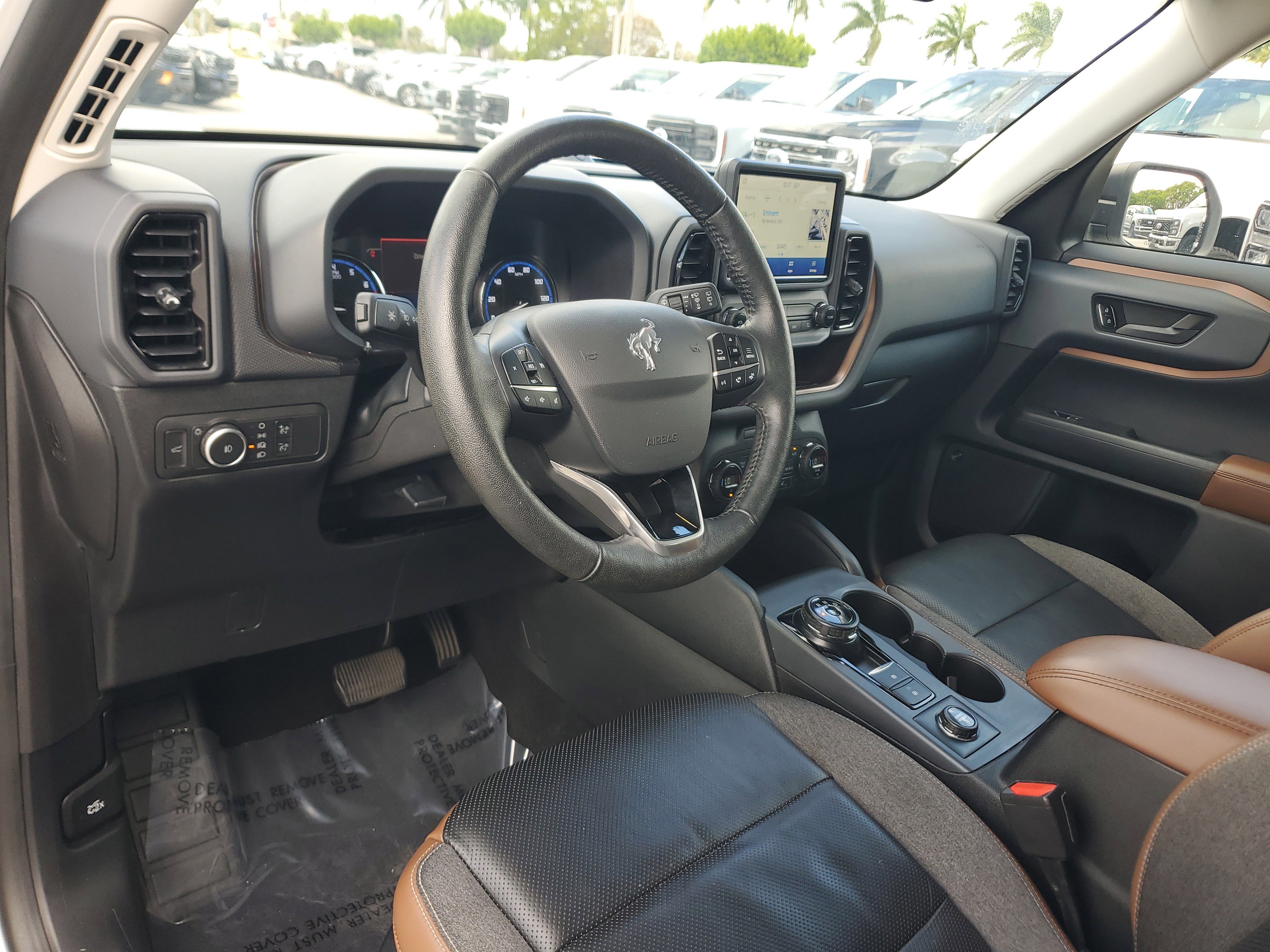 Used 2021 Ford Bronco Sport Outer Banks w/ Outer Banks Package AWD/4WD image 9