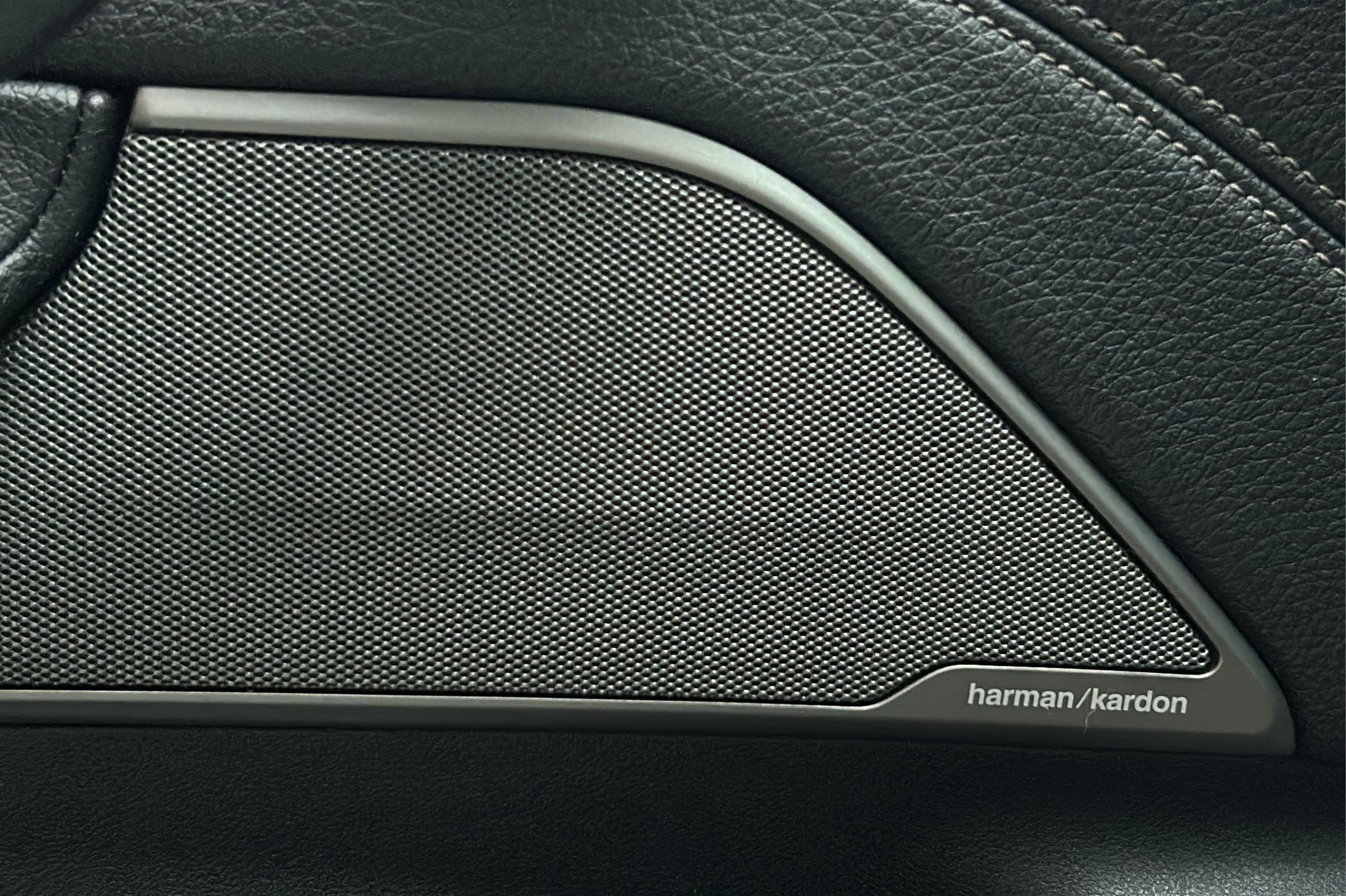 Used 2018 BMW M550i xDrive image 29