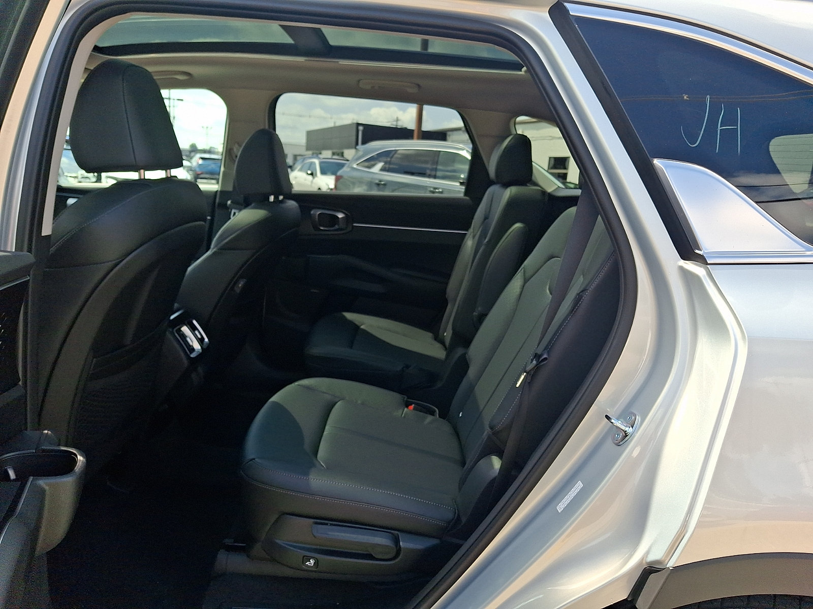 New 2026 Kia Sorento EX FWD image 10
