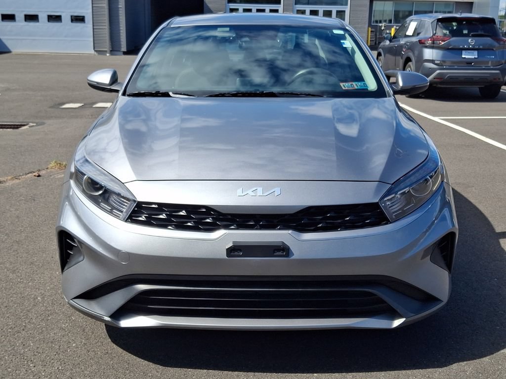 Used 2024 Kia Forte LXS w/ LXS Technology Package FWD image 5