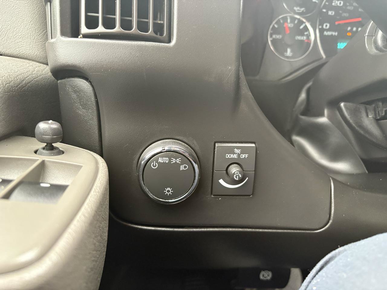 Used 2020 GMC Savana 2500 w/ Driver Convenience Package RWD image 26