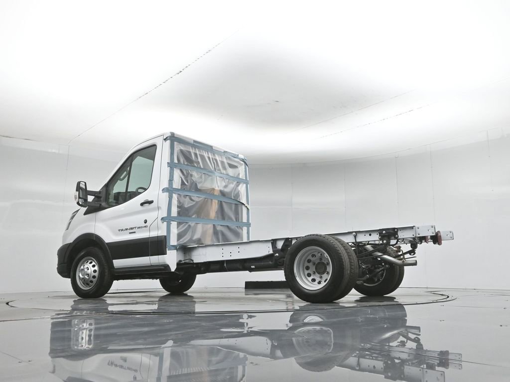 New 2025 Ford Transit 350 DRW w/ Interior Upgrade Package RWD image 41