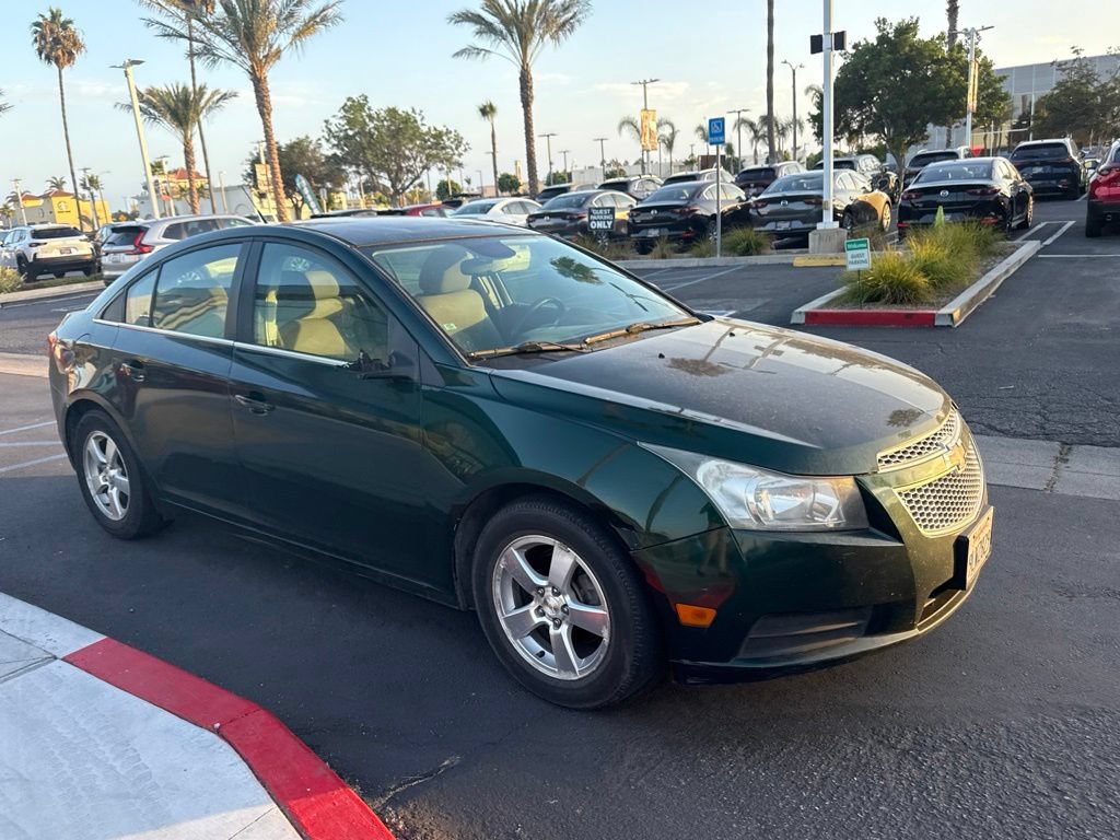 Used 2014 Chevrolet Cruze LT w/ Technology Package FWD image 28