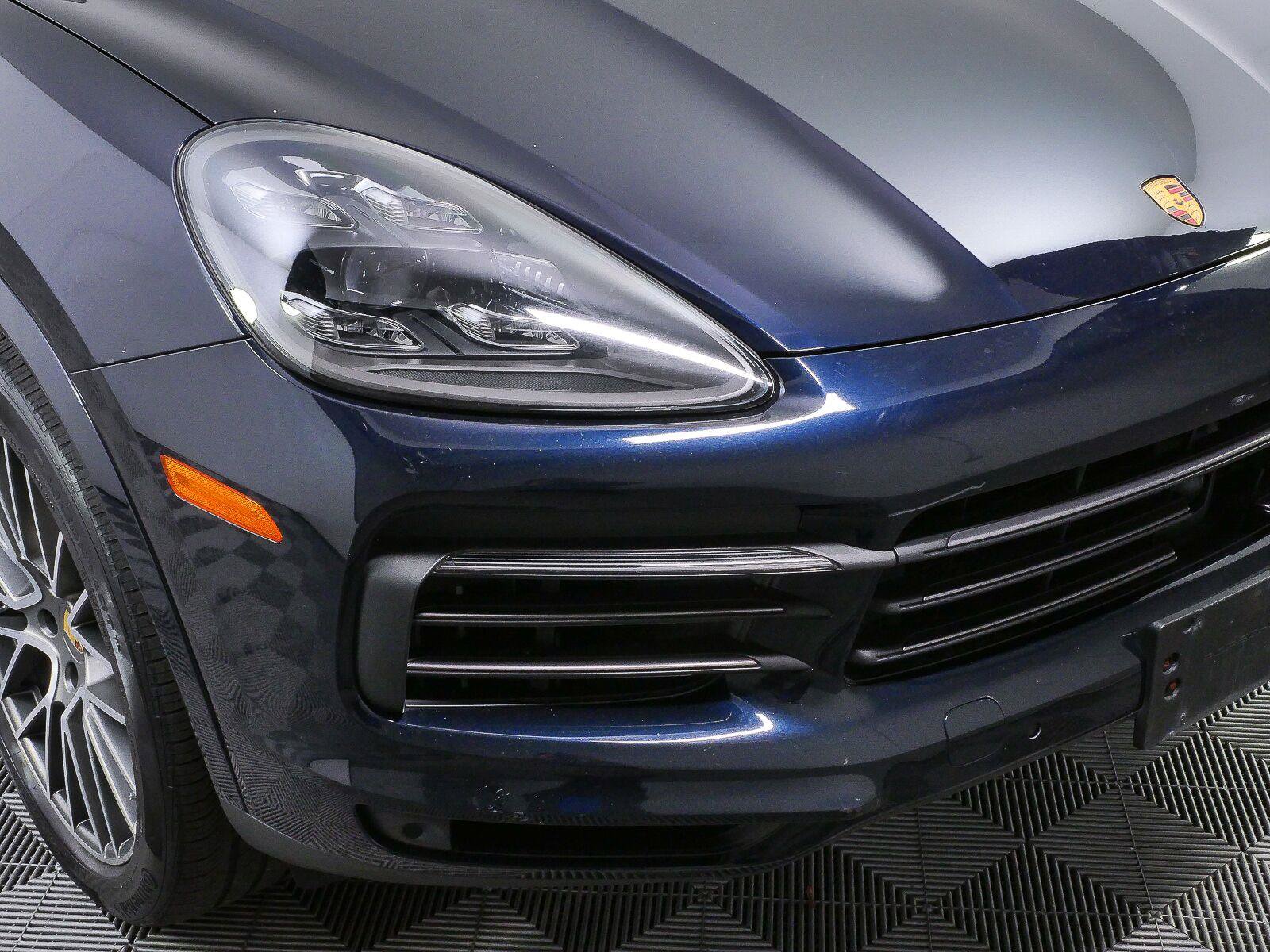 Certified 2022 Porsche Cayenne S Platinum AWD/4WD image 37