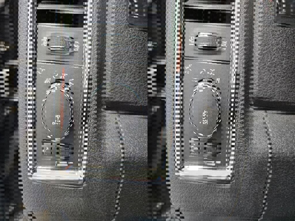 Used 2013 RAM 2500 Laramie w/ Cold Weather Group AWD/4WD image 27