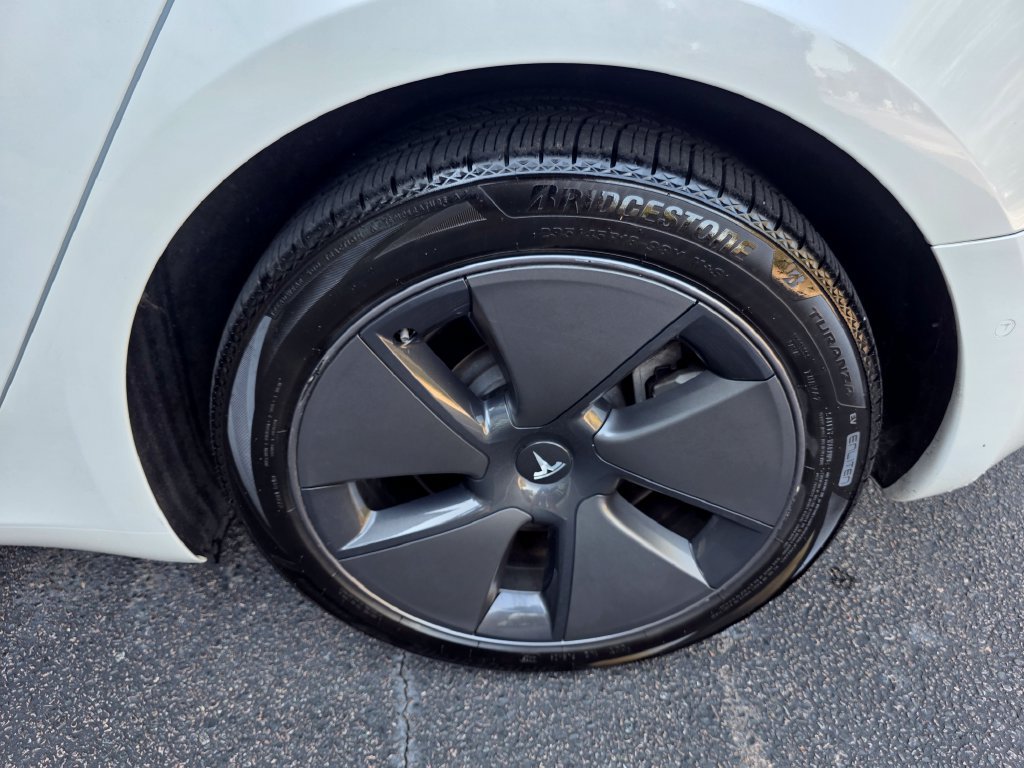 Used 2021 Tesla Model 3 Long Range AWD/4WD image 27