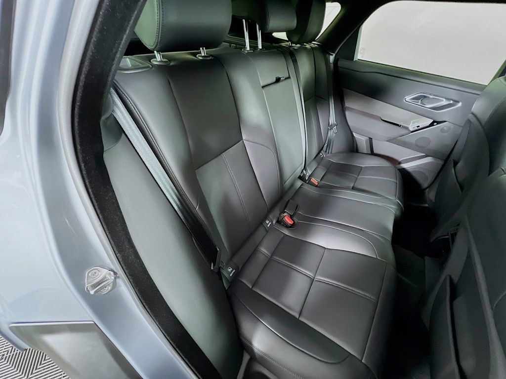 Used 2025 Land Rover Range Rover Velar Dynamic SE image 28