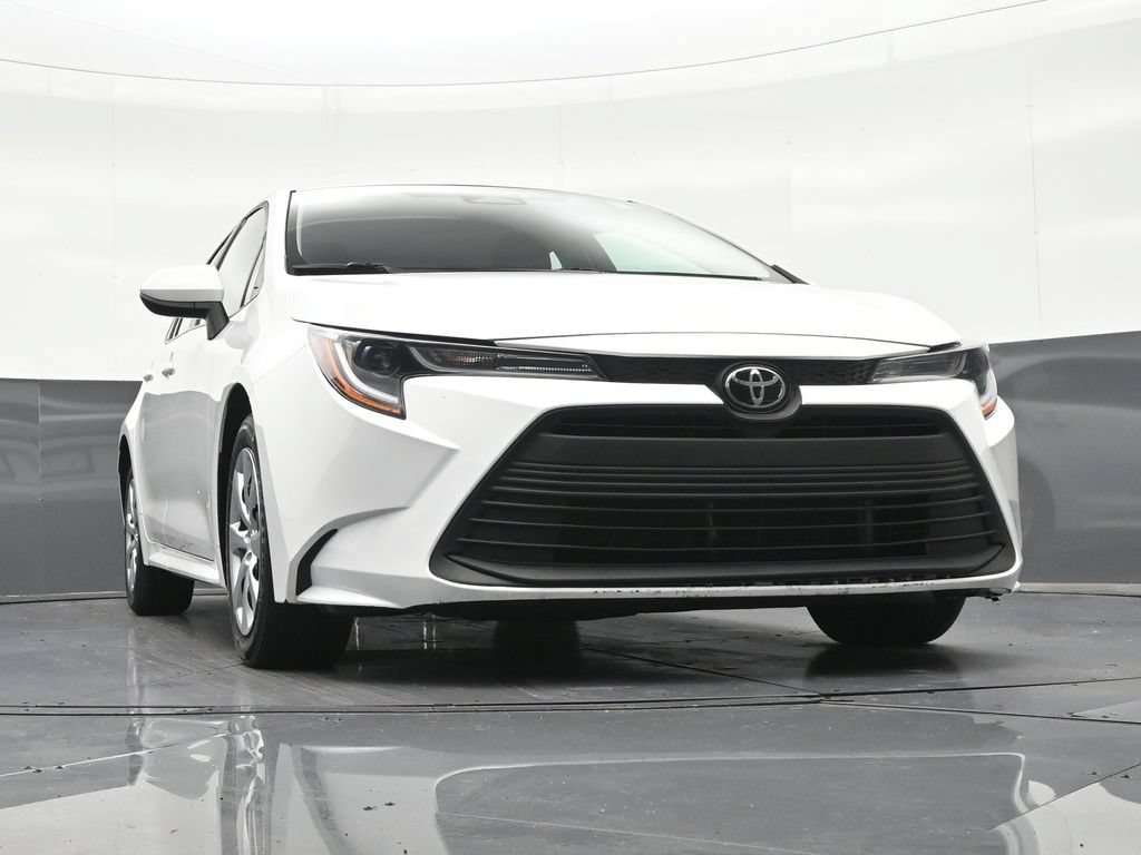 Used 2023 Toyota Corolla LE FWD image 34