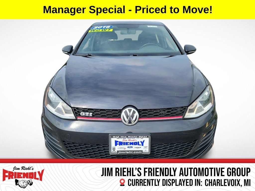 Used 2016 Volkswagen Golf S image 8