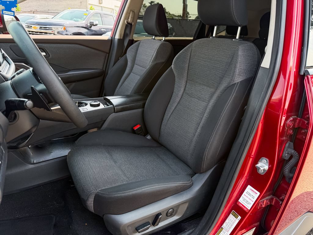 Used 2021 Nissan Rogue SV AWD/4WD image 8