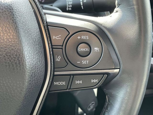 Used 2022 Toyota Camry SE image 21