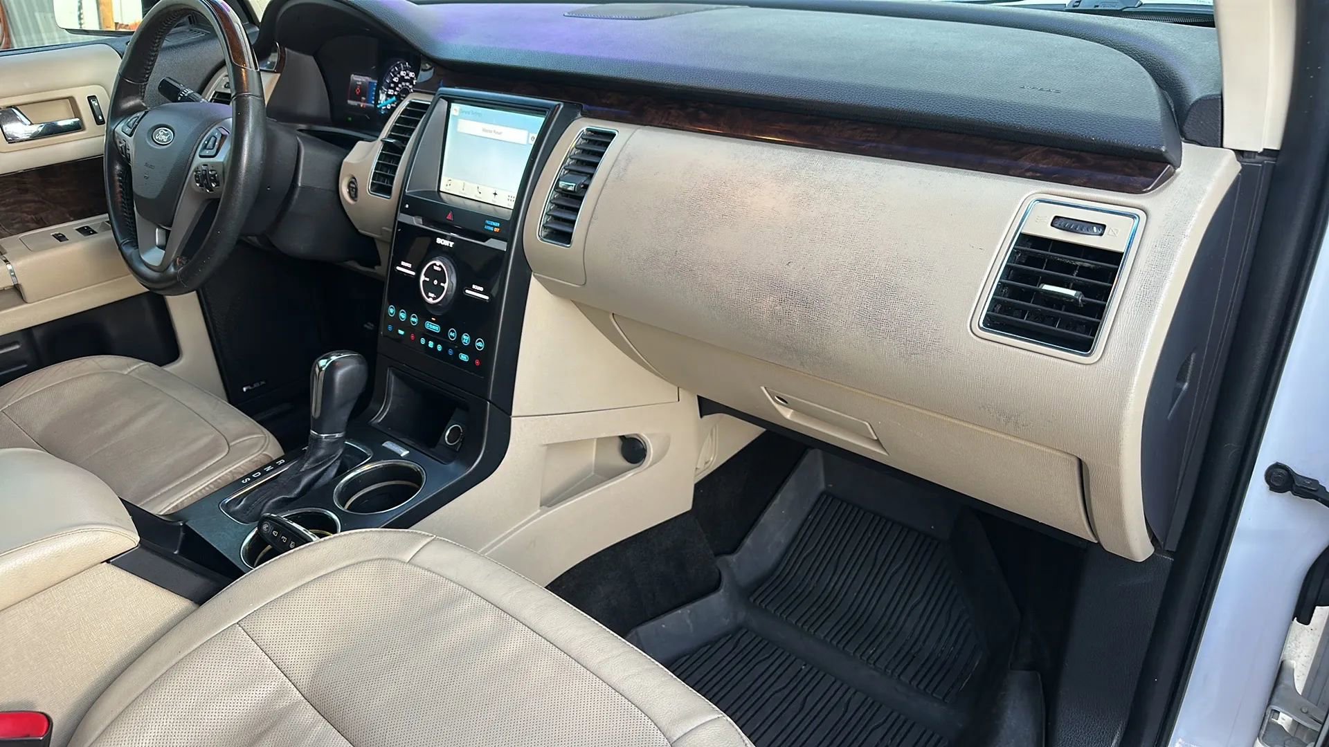 Used 2016 Ford Flex Limited image 27