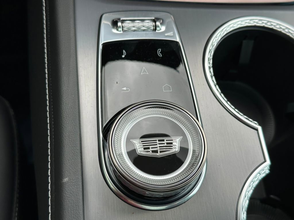 New 2026 Cadillac Vistiq Sport image 31