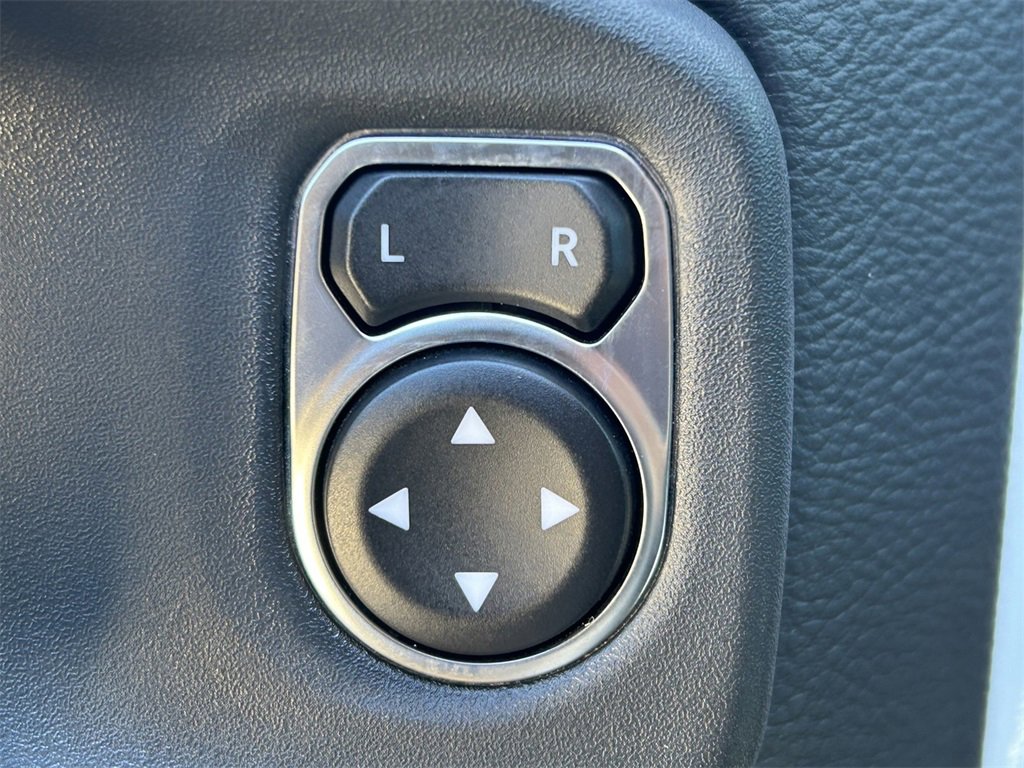 Used 2023 Jeep Wrangler Unlimited Sahara w/ Cold Weather Group image 30