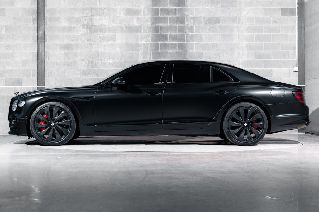 Used 2022 Bentley Flying Spur Plug-In Hybrid AWD/4WD image 6