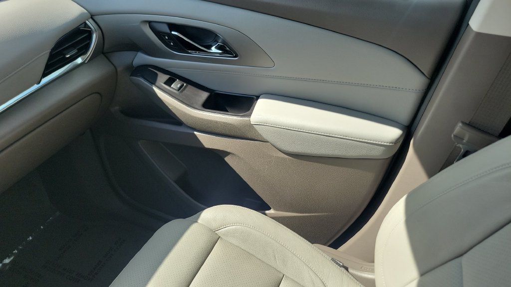 Used 2019 Chevrolet Traverse LT FWD image 13
