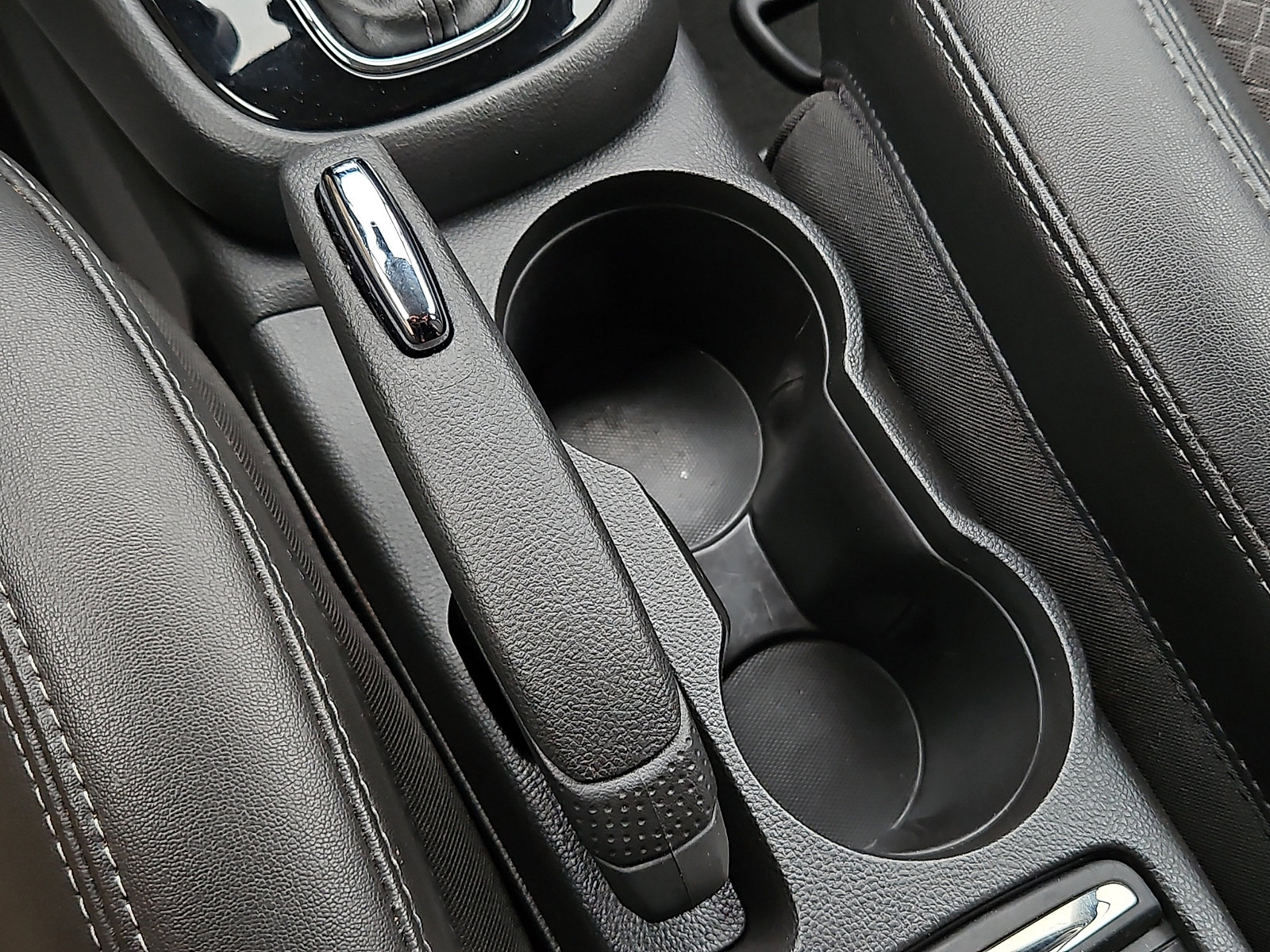 Used 2020 Buick Encore Preferred w/ Safety Package image 25