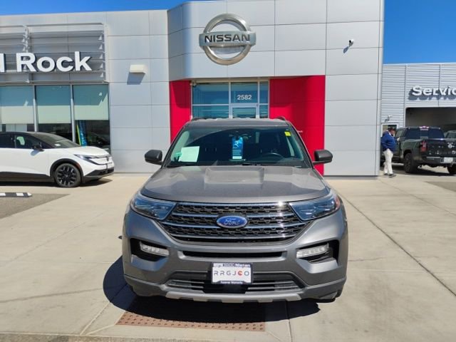 Used 2023 Ford Explorer XLT w/ Equipment Group 202A image 2