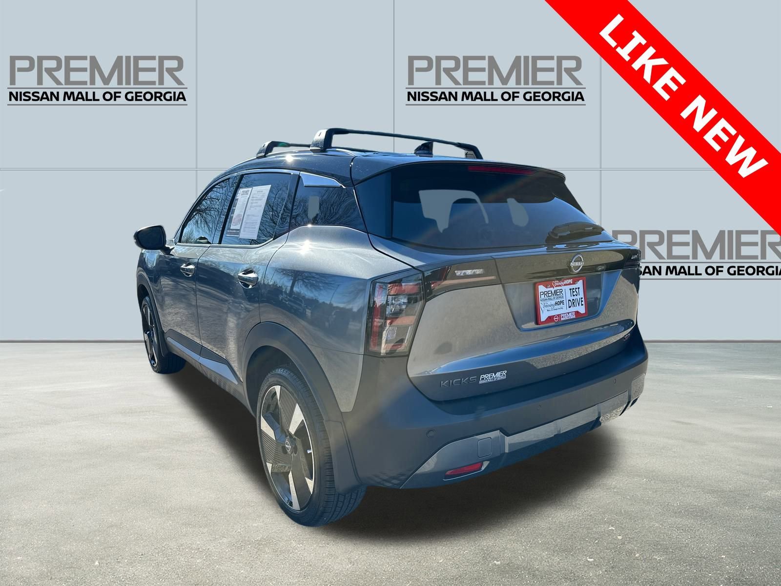 Certified 2025 Nissan Kicks SR image 7