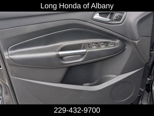 Used 2019 Ford Escape Titanium AWD/4WD image 14