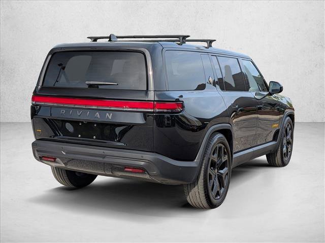 Used 2025 Rivian R1S Premium AWD/4WD image 5